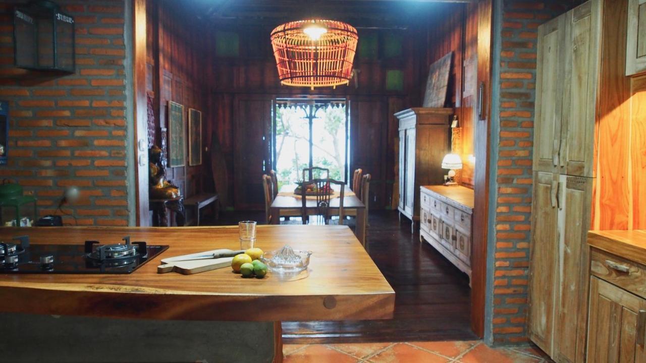 Villa Tengkek Karimunjawa Buitenkant foto
