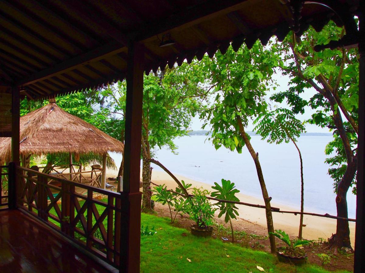 Villa Tengkek Karimunjawa Buitenkant foto