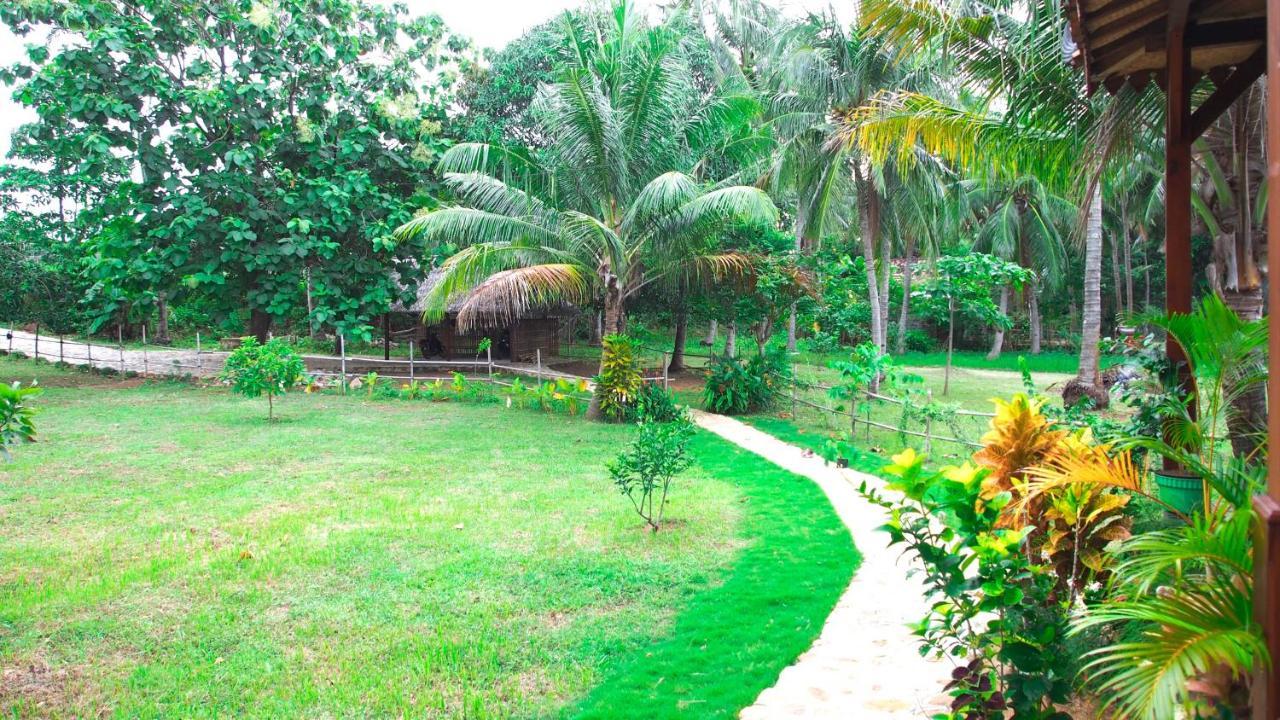 Villa Tengkek Karimunjawa Buitenkant foto